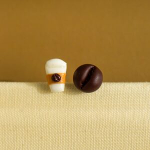 café, bebida, bisuteria, porcelana fría, collar, aretes, manos obreras, bolivia, hecho a mano, artesanías