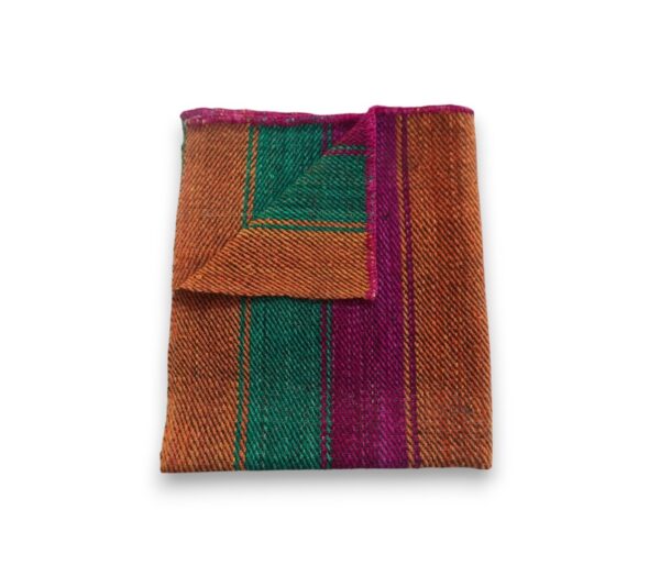 Manos obreras, tenidos, telar, lana de oveja, alfombra, artesanía, hecho a mano