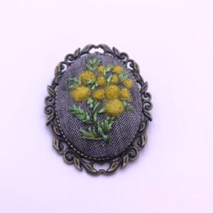 Prendedor Bordado "Flores Amarillas"