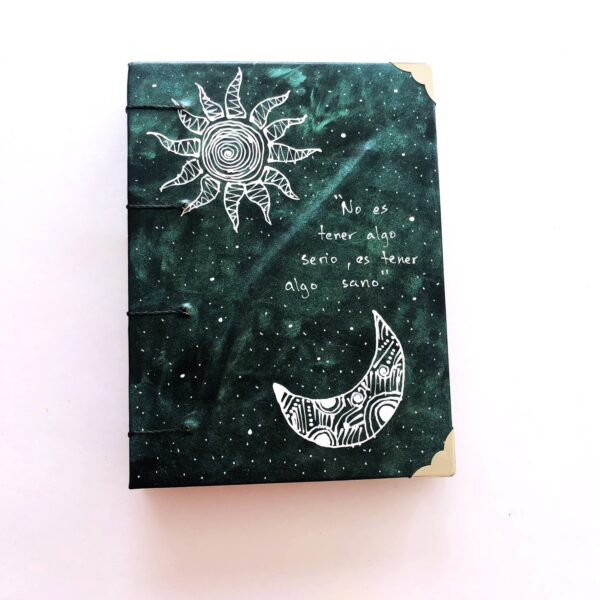 Cuadernos, pintados a mano, manos obreras, Bolivia, hecho a mano, artesanías, mujeres artesanas