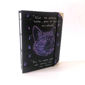 Cuadernos, pintados a mano, manos obreras, Bolivia, hecho a mano, artesanías, mujeres artesanas.
