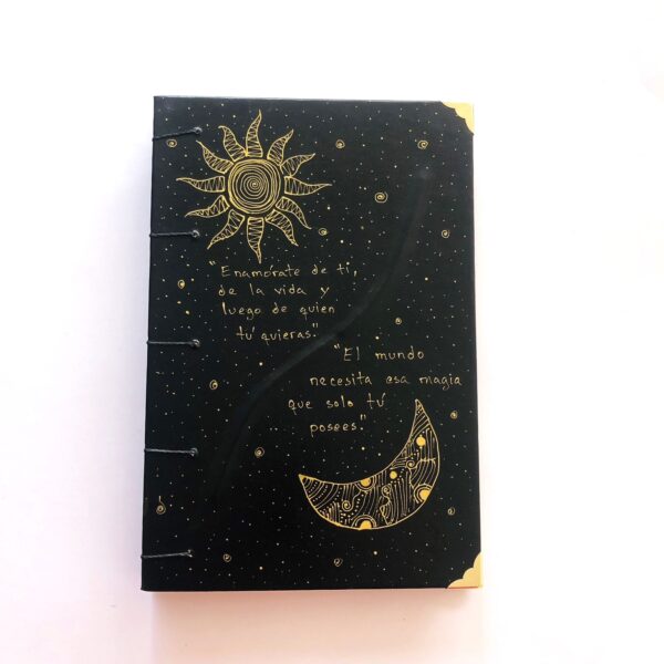 Cuadernos, pintados a mano, manos obreras, Bolivia, hecho a mano, artesanías, mujeres artesanas