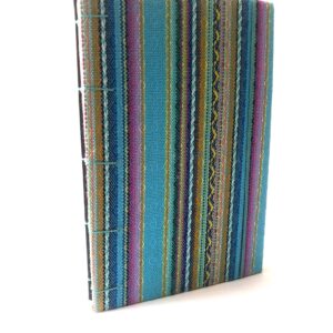 cabujon, bisuteria, bordado, collar, cintas, mechillas, manos obreras, bolivia, hecho a mano, artesanías