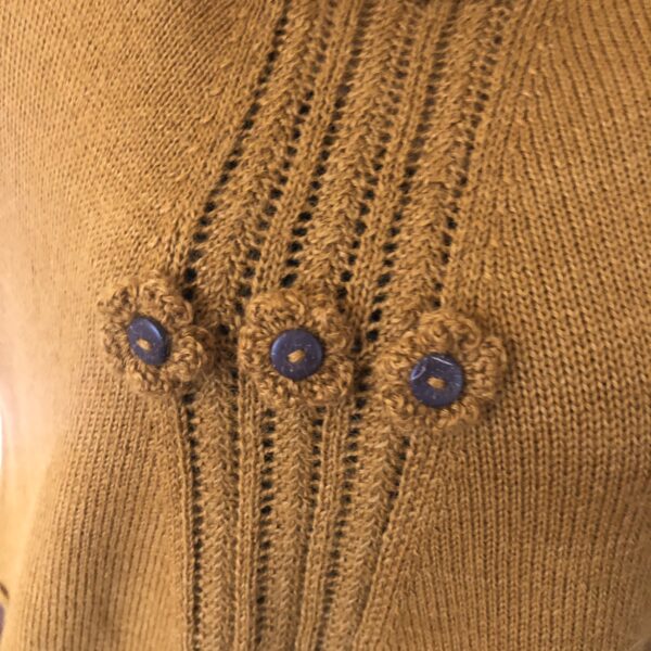 Poncho en Alpaca en Mostaza - Imagen 3