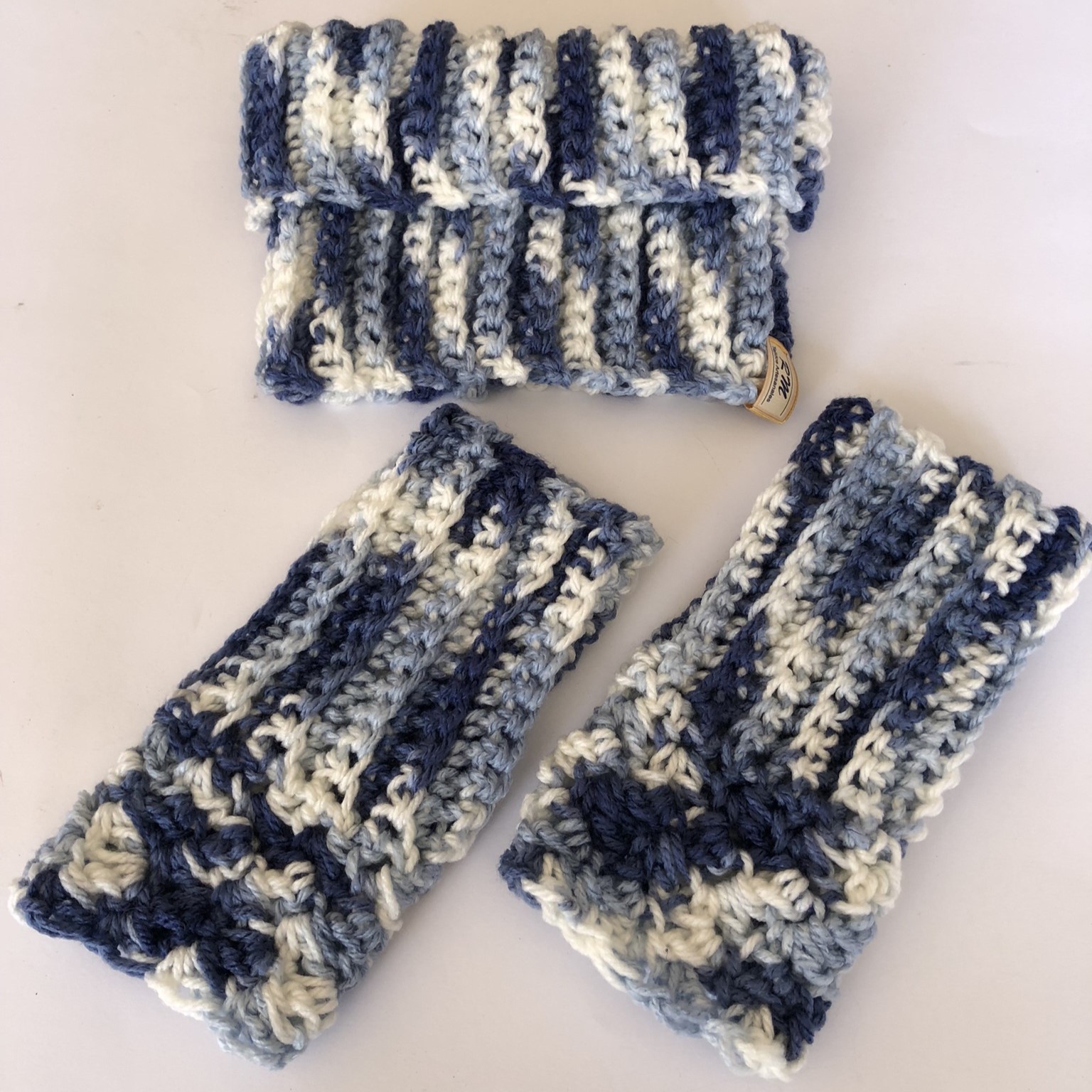 Juego de Cuellera y Mitones (copia) - Imagen 2