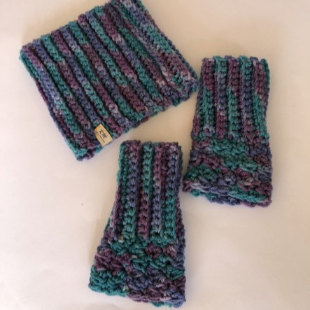 Juego de Cuellera y Mitones - Imagen 2