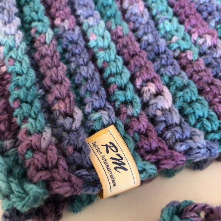 cuellera, crochet, tejido, algodón, lana acrílica, manos obreras, bolivia, hecho a mano, artesanías