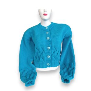 manos obreras, la paz, bolibia, mujeres, atesanos, artesanías, tejidos. saco, palillo,