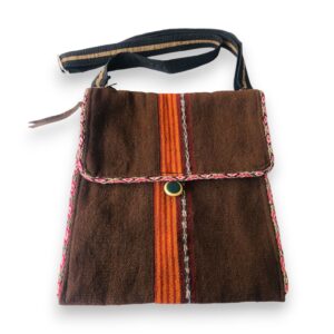 bandolera, aguayo, manos obreras, bolivia, hecho a mano, artesanias, tejidos, telar, lana de oveja.