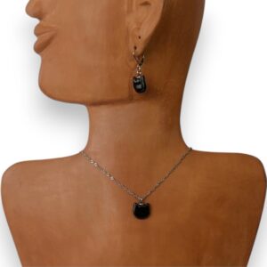 manos obreras, hecho a mano, mujeres, artesanas, bisutería, cerámica, esmaltada, dijes, collares, aretes