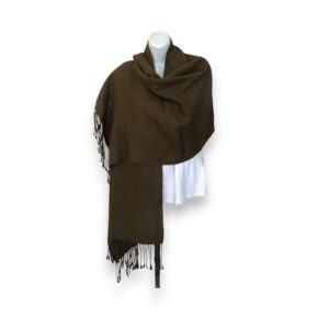 manos obreras, la paz, bolivia, mujeres, atesanos, artesanías, tejidos. ruana, alpaca