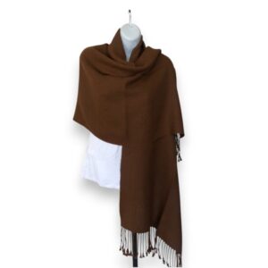 manos obreras, la paz, bolivia, mujeres, atesanos, artesanías, tejidos. ruana, alpaca